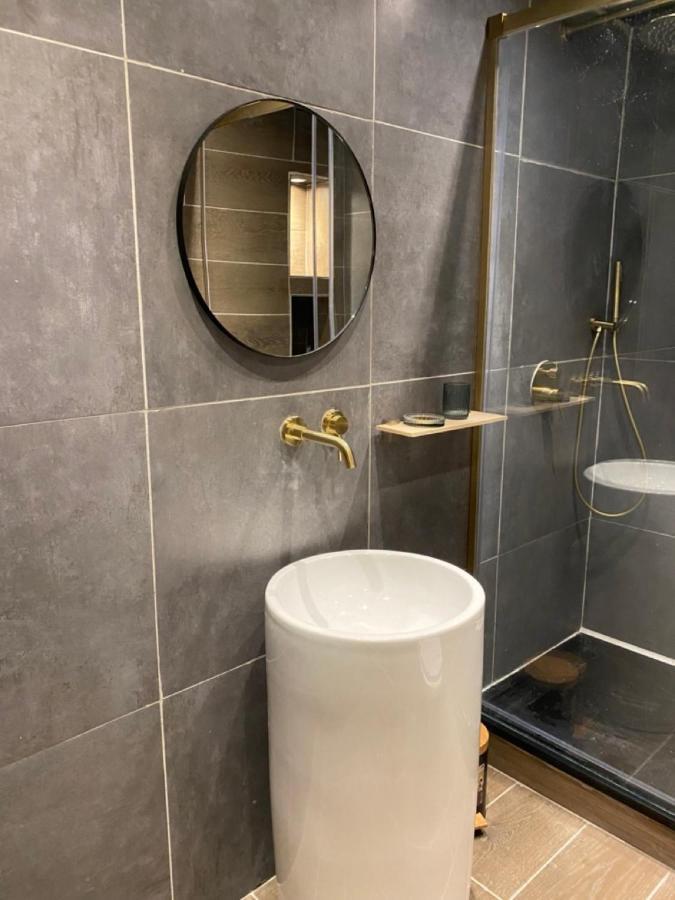Sv - L'Experience Design Duplex In Marseille Apartment Luaran gambar